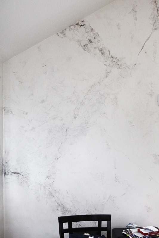 How to Paint a Marble Effect Faux Finish  White marble, Faux finish, Marble  effect